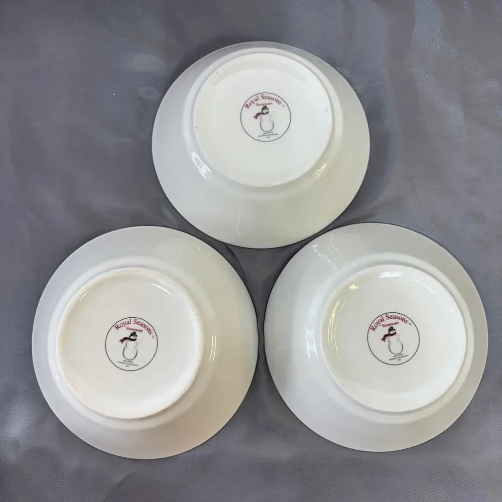 Royal Seasons Snowmen Stoneware Coupe Cereal Bowls Lot of 3 New Red Rim RN1